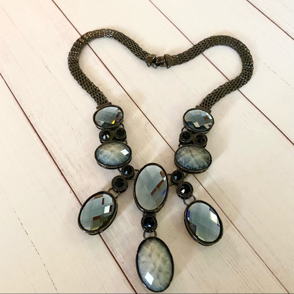 Designer look Statement Necklace - Picture 3 of 6
